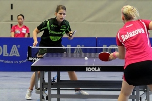 In der Hinrunde siegte Petrsissa Solja vom TTSV Saarlouis-Fraulautern klar mit 3:0 gegen Barbora Bal